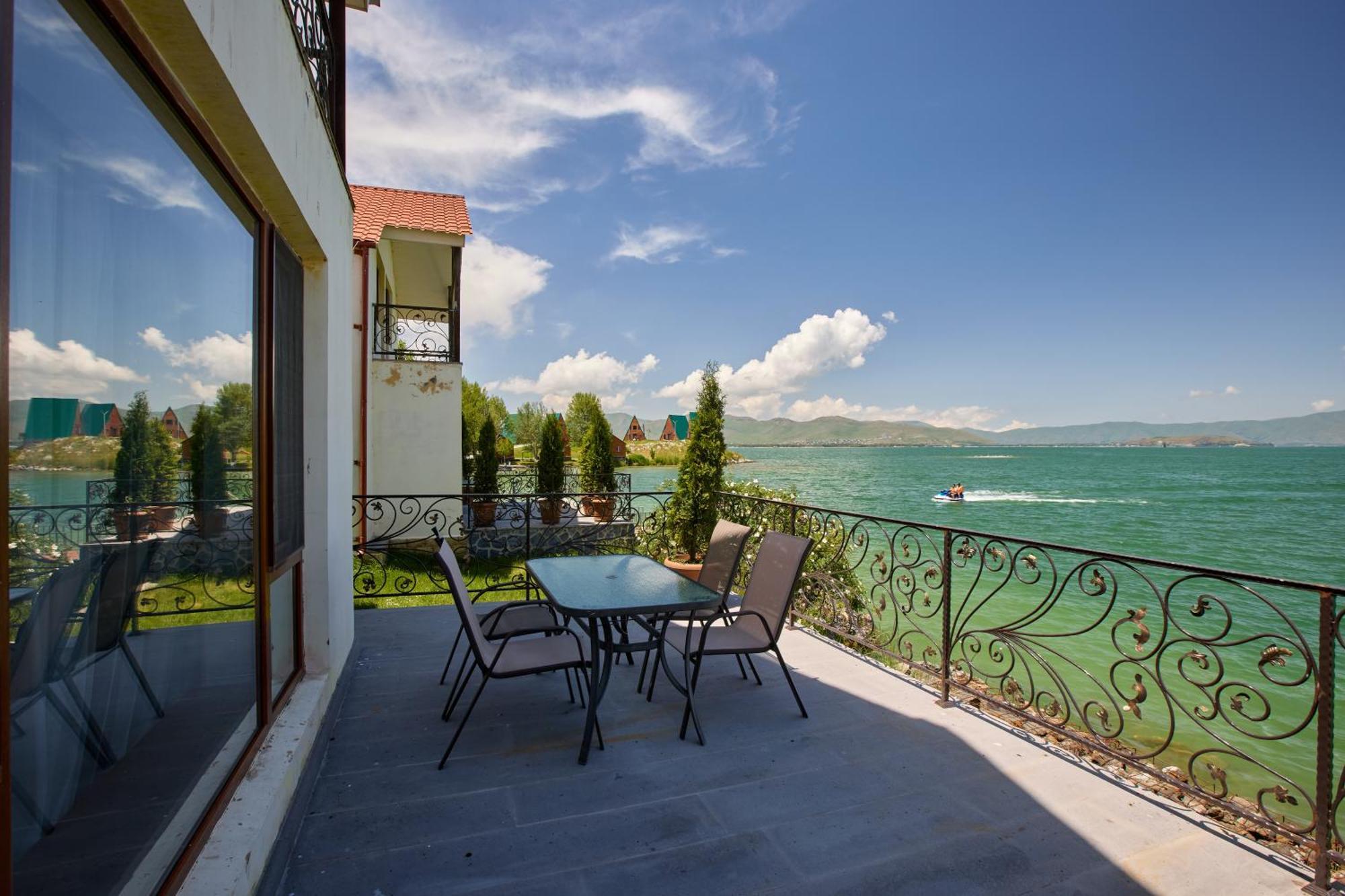 Noy Land Resort Sewan Exterior foto